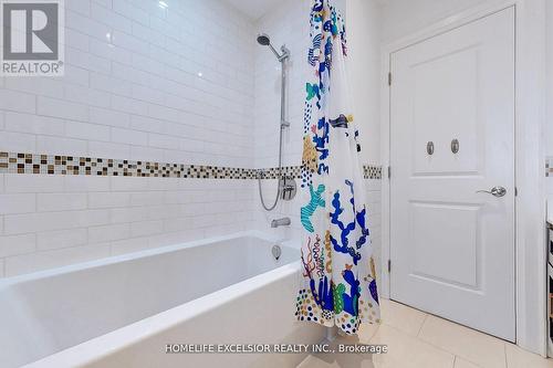 33 Braemar Avenue, Toronto, ON - Indoor Photo Showing Bathroom