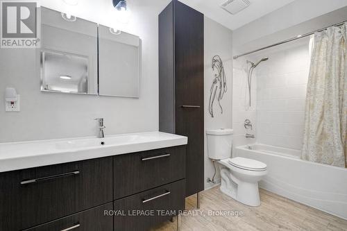 2 - 2 Stonebank Crescent, Ottawa, ON - Indoor Photo Showing Bathroom