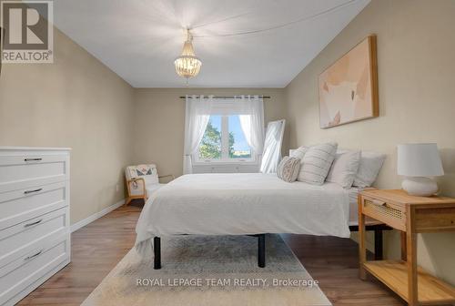 2 - 2 Stonebank Crescent, Ottawa, ON - Indoor Photo Showing Bedroom