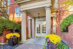 448 - 139 MERTON STREET  Toronto, ON M4S 3G7