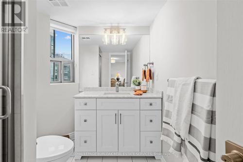 1107 - 5090 Pinedale Avenue, Burlington, ON - Indoor Photo Showing Bathroom