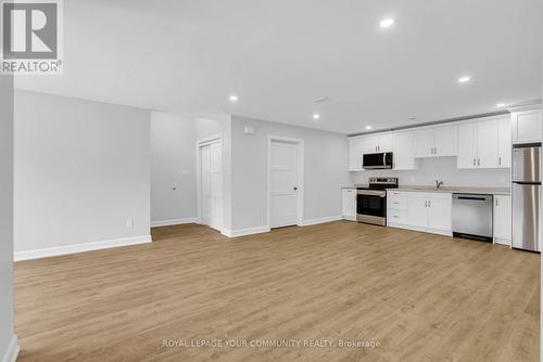 7B - 600 Second Street E, Cornwall, ON - Indoor Photo Showing Kitchen With Stainless Steel Kitchen