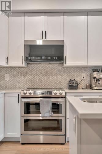 677 Wilkins Gate, Cobourg, ON - Indoor Photo Showing Kitchen With Upgraded Kitchen