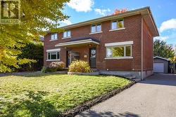 902 BROADVIEW AVENUE  Ottawa, ON K2A 2M5