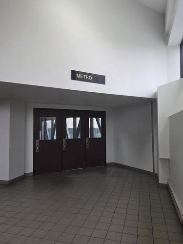 Nearby - 1008-51 Place Charles-Le Moyne, Longueuil (Le Vieux-Longueuil), QC -  Photo Showing Other Room