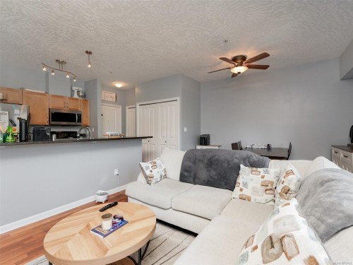 308-2747 Jacklin Rd, Langford, BC - Indoor