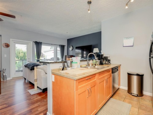 308-2747 Jacklin Rd, Langford, BC - Indoor Photo Showing Kitchen With Double Sink