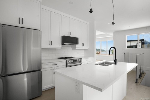 2547 Doctors Rd, Nanaimo, BC 