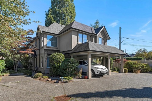8-2633 Shelbourne St, Victoria, BC 