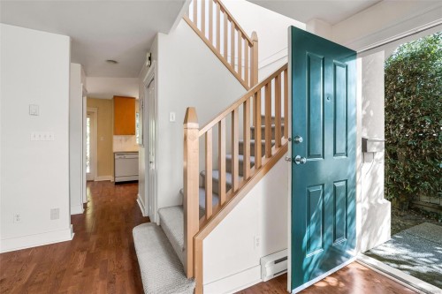 8-2633 Shelbourne St, Victoria, BC 