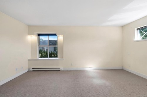 8-2633 Shelbourne St, Victoria, BC 