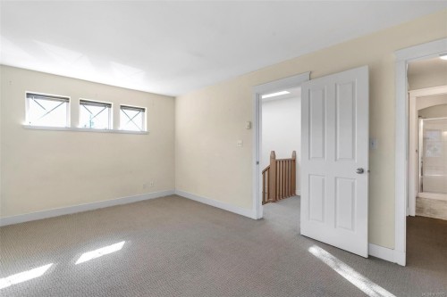 8-2633 Shelbourne St, Victoria, BC 