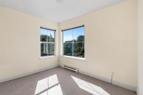 8-2633 Shelbourne St, Victoria, BC 