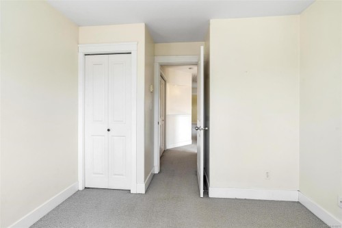 8-2633 Shelbourne St, Victoria, BC 