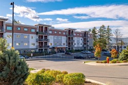 310-4830 Cedar Ridge Pl  Nanaimo, BC V9T 0M8