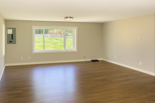 2303 Jingle Pot Rd, Nanaimo, BC 