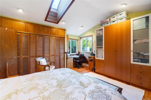 681 Turner Rd, Parksville, BC 