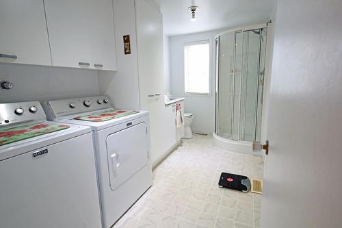 Bathroom - 267 Boul. Bégin, Saint-Pacôme, QC - Indoor Photo Showing Laundry Room