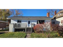 34 Atkinson  Moncton, NB E1C 7S3