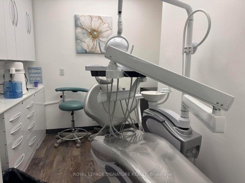 Unit 405-71 King Street W, Mississauga, ON 