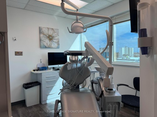 Unit 405-71 King Street W, Mississauga, ON 