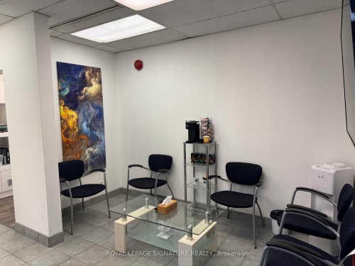 Unit 405-71 King Street W, Mississauga, ON 