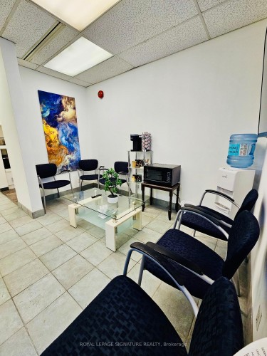 Unit 405-71 King Street W, Mississauga, ON 