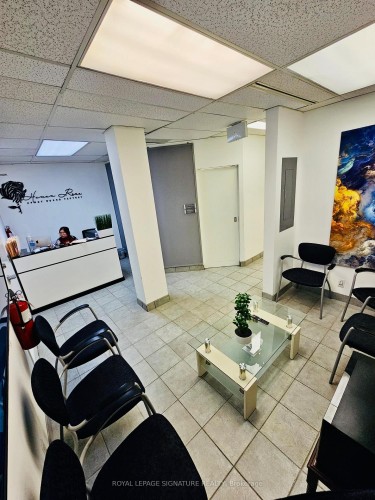 Unit 405-71 King Street W, Mississauga, ON 