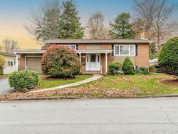 51 Woodward Crescent  Halifax, NS B3M 1J6