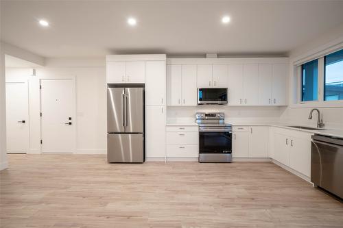 2231 Richter Street, Kelowna, BC - Indoor Photo Showing Kitchen With Stainless Steel Kitchen