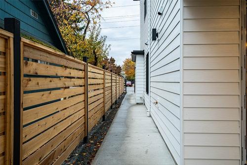 2231 Richter Street, Kelowna, BC - Outdoor With Exterior