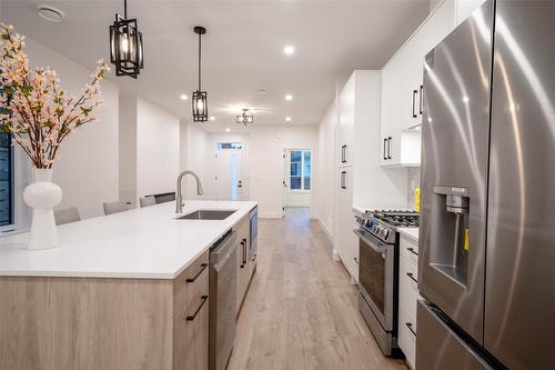 2231 Richter Street, Kelowna, BC - Indoor Photo Showing Kitchen With Stainless Steel Kitchen With Upgraded Kitchen