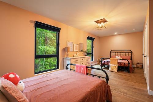  - 40 Rue Bourassa, Shefford, QC - Indoor Photo Showing Bedroom