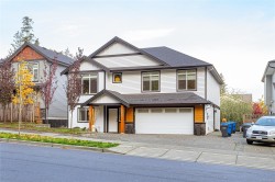 668 Eighth St  Nanaimo, BC V9R 0L1