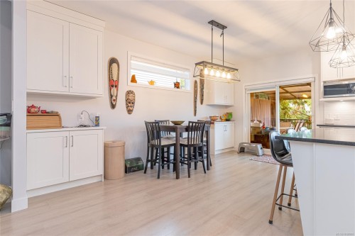 668 Eighth St, Nanaimo, BC 