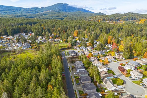 668 Eighth St, Nanaimo, BC 