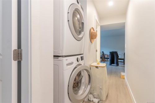 668 Eighth St, Nanaimo, BC 