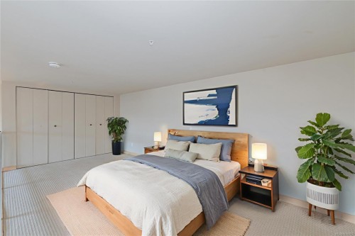 405-787 Tyee Rd, Victoria, BC - Indoor Photo Showing Bedroom