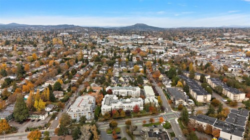 311-3010 Washington Ave, Victoria, BC - Outdoor With View