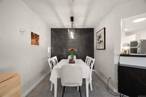 311-3010 Washington Ave, Victoria, BC - Indoor Photo Showing Dining Room