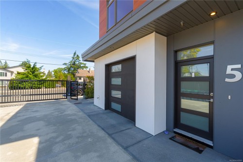5-243 Corfield St South, Parksville, BC 