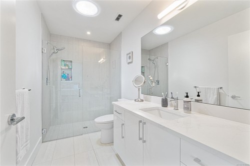 5-243 Corfield St South, Parksville, BC 