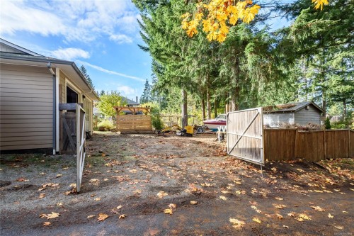 1230 Glen Urquhart Dr, Courtenay, BC 