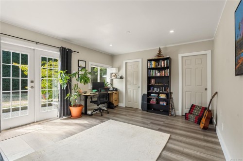 1468 Stroud Rd, Victoria, BC 