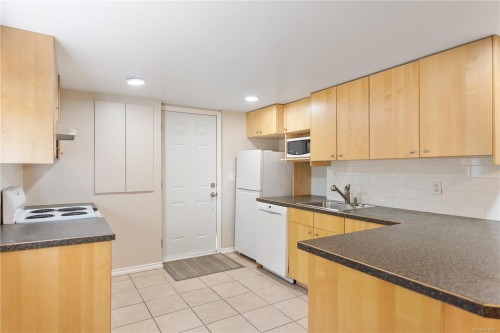 1468 Stroud Rd, Victoria, BC 