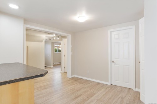 1468 Stroud Rd, Victoria, BC 