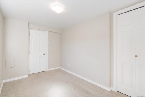 1468 Stroud Rd, Victoria, BC 