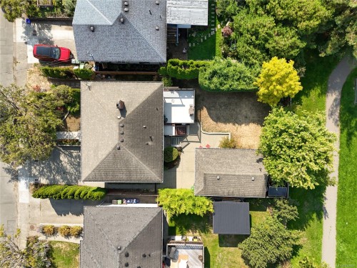 1468 Stroud Rd, Victoria, BC 