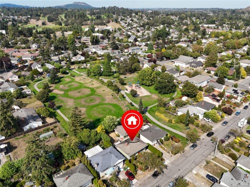 1468 Stroud Rd, Victoria, BC 
