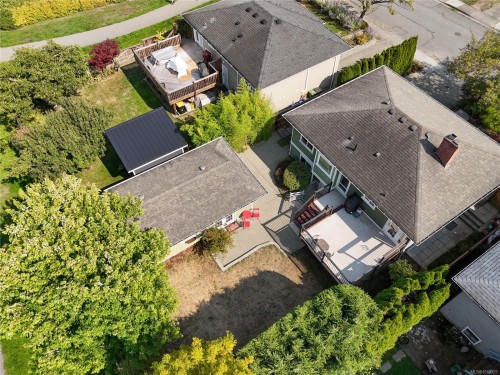 1468 Stroud Rd, Victoria, BC 